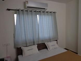 Oyo 36211 Hotel Padma Palace Ujjain Εξωτερικό φωτογραφία