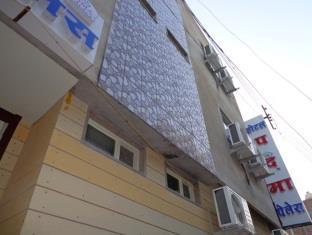 Oyo 36211 Hotel Padma Palace Ujjain Εξωτερικό φωτογραφία