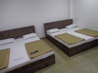 Oyo 36211 Hotel Padma Palace Ujjain Εξωτερικό φωτογραφία